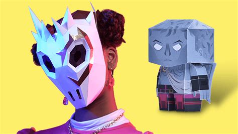 The Fortnite Cosplay Papercraft Mask and Mini。